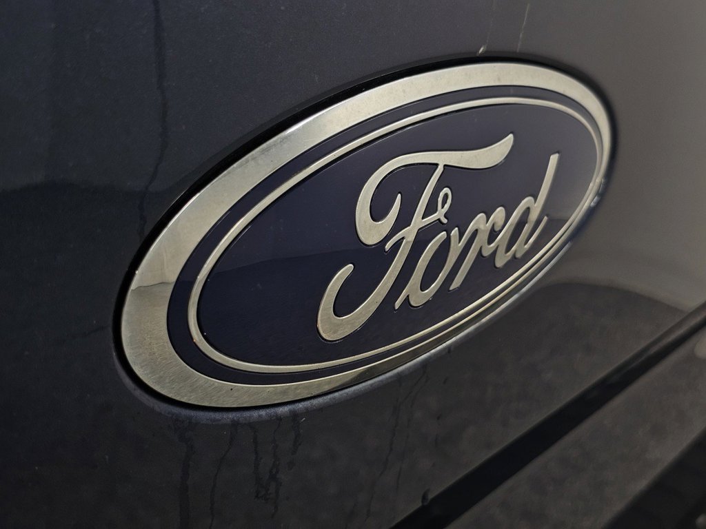 Used 2017 Ford F150 XLT w/ Equipment Group 302A Luxury AWD/4WD image 29