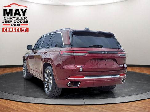 Used 2022 Jeep Grand Cherokee Overland w/ Advanced Protech Group III AWD/4WD image 3