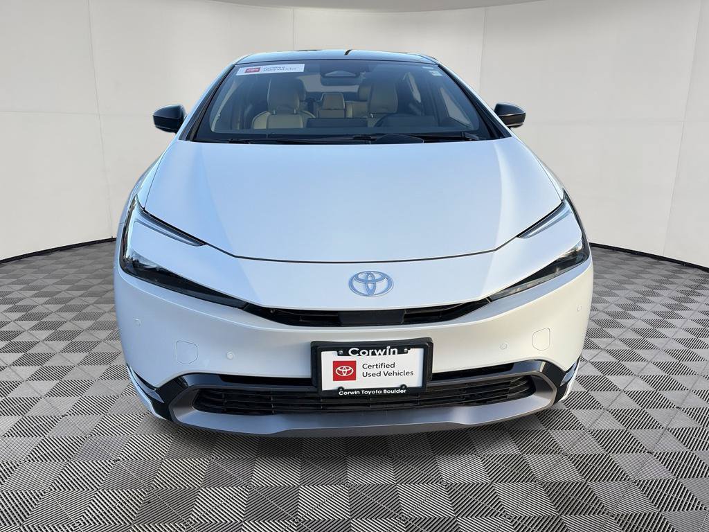 Used 2026 Toyota Prius XLE AWD/4WD image 2