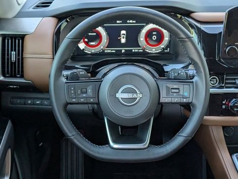 Used 2024 Nissan Pathfinder Platinum w/ Cargo Package image 17