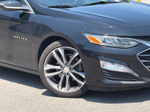Used 2022 Chevrolet Malibu Premier FWD image 3