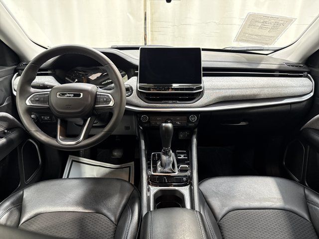Used 2022 Jeep Compass Latitude AWD/4WD image 15
