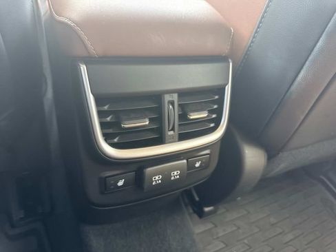 Used 2020 Subaru Outback Touring AWD/4WD image 17