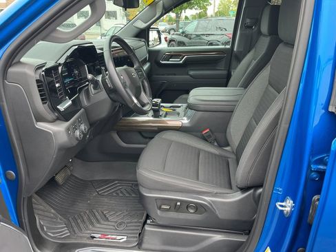 Certified 2023 Chevrolet Silverado 1500 LT Trail Boss w/ LPO, Dark Essentials Package image 18