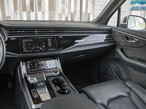 Used 2020 Audi Q7 3.0T Prestige w/ Prestige Package AWD/4WD image 17