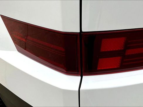 Used 2026 Hyundai Santa Fe SEL FWD image 38