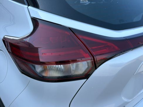 Used 2024 Nissan Kicks SR FWD image 35