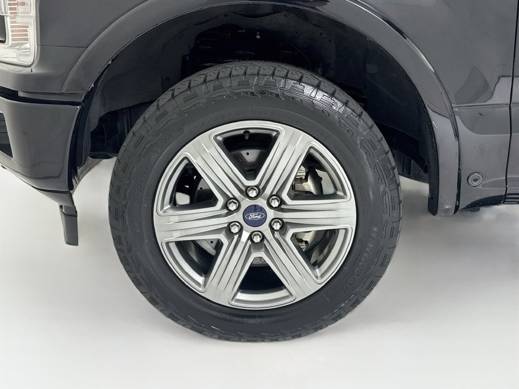 Used 2018 Ford F150 Lariat w/ Equipment Group 502A Luxury AWD/4WD image 32