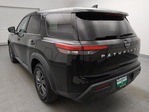 Used 2022 Nissan Pathfinder S FWD image 5