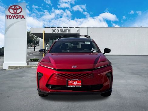 New 2025 Toyota Crown Signia w/ Advanced Technology Package image 3