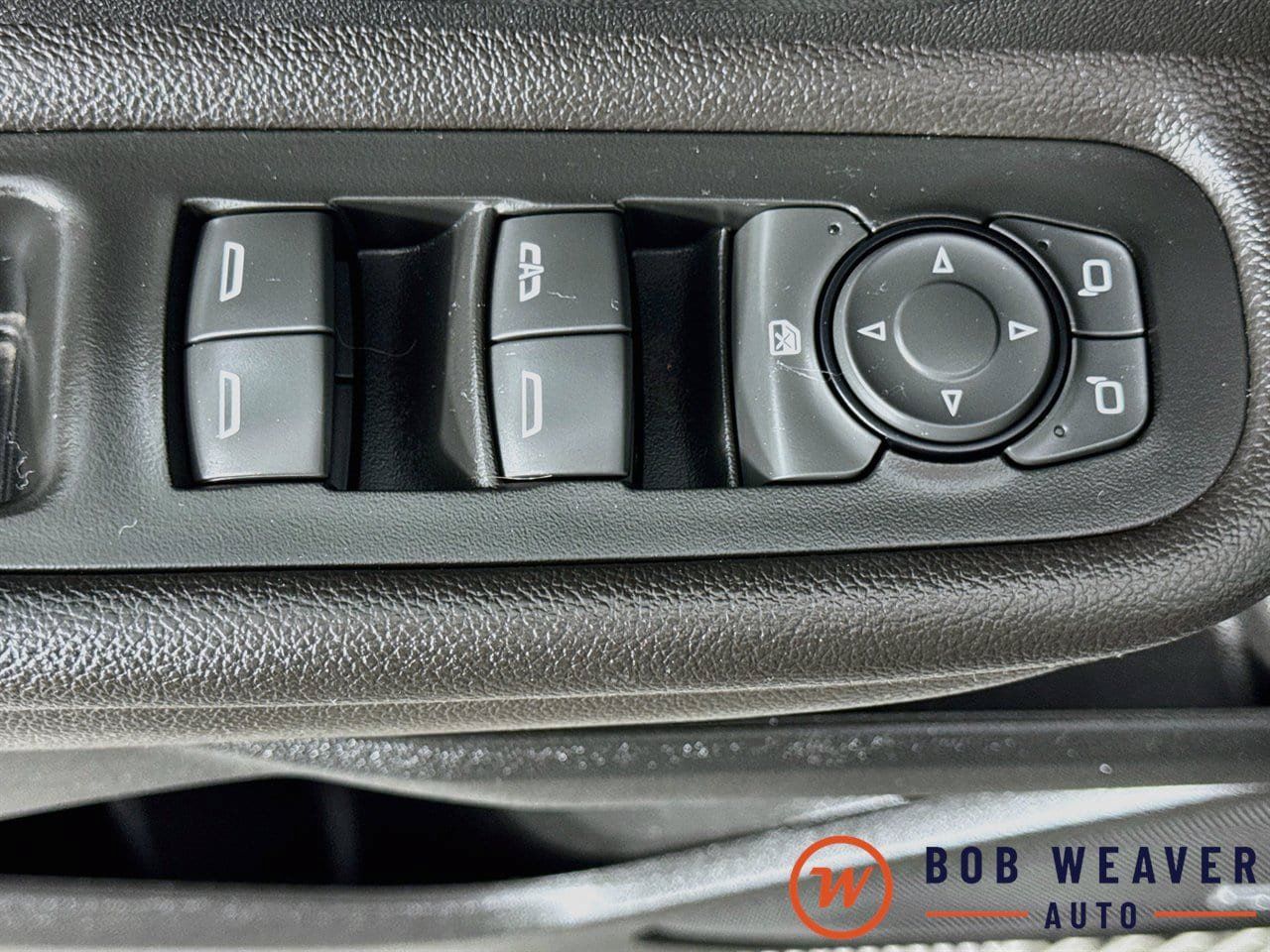 Used 2022 GMC Terrain SLT w/ Infotainment Package II AWD/4WD image 21
