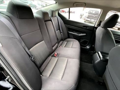 Certified 2024 Nissan Altima 2.5 SV image 19