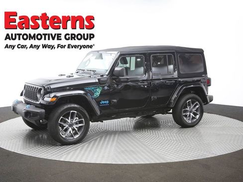 Used 2024 Jeep Wrangler Unlimited AWD/4WD image 60