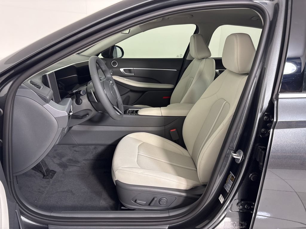 New 2026 Hyundai Sonata SEL FWD image 15