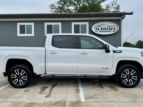 Used 2020 GMC Sierra 1500 AT4 w/ AT4 Premium Package image 1