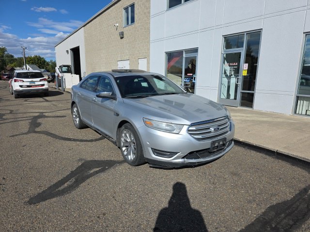 Used 2014 Ford Taurus Limited w/ Equipment Group 301A AWD/4WD image 3