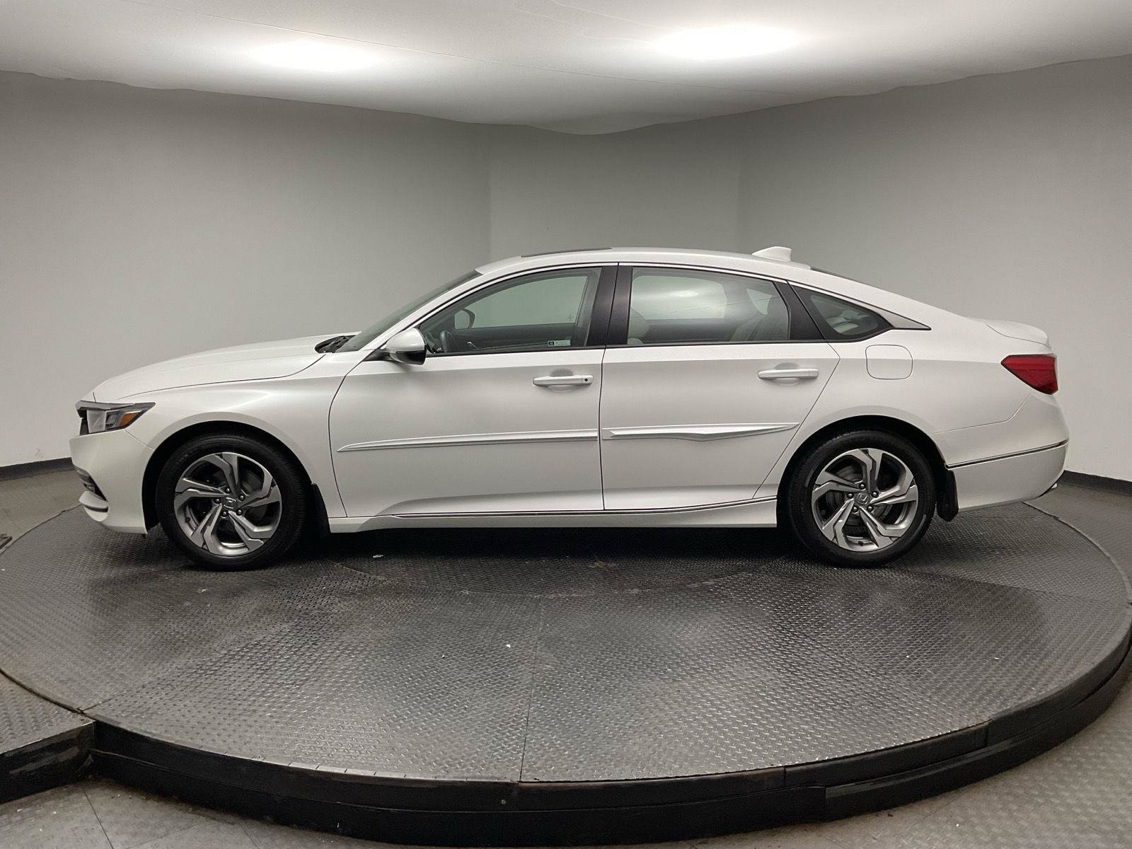 Used 2018 Honda Accord EX-L image 4
