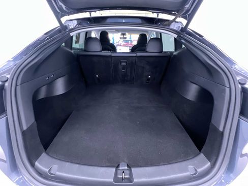 Used 2021 Tesla Model Y Long Range AWD/4WD image 41