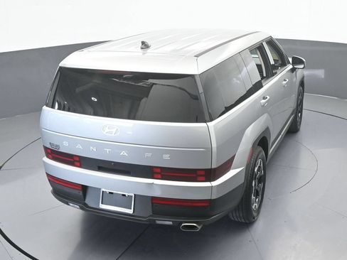 Used 2025 Hyundai Santa Fe SE FWD image 49