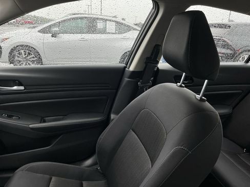 Used 2025 Nissan Altima 2.5 SV FWD image 20