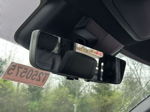 New 2025 Toyota Tundra Platinum AWD/4WD image 40