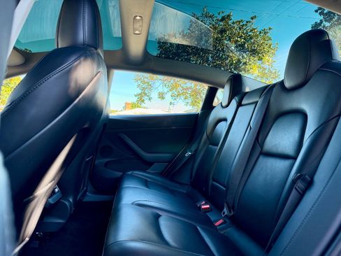 Used 2023 Tesla Model 3 Standard Range RWD image 18