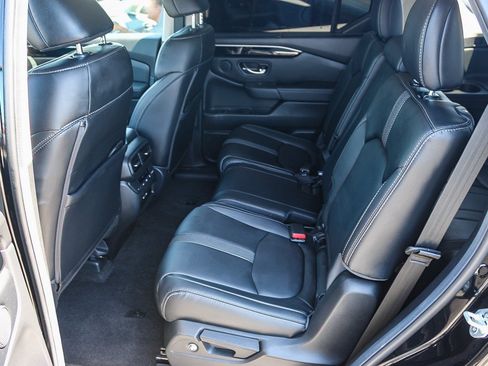 Used 2025 Honda Pilot Touring image 20