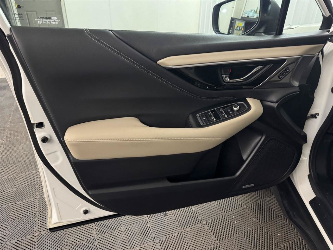 Used 2020 Subaru Outback Limited AWD/4WD image 25