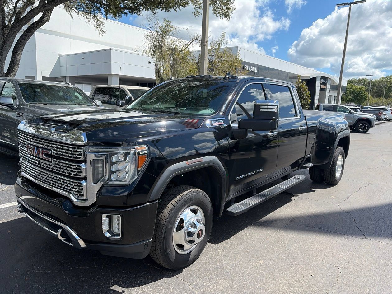 Used 2020 GMC Sierra 3500 Denali w/ Denali Ultimate Package AWD/4WD image 1