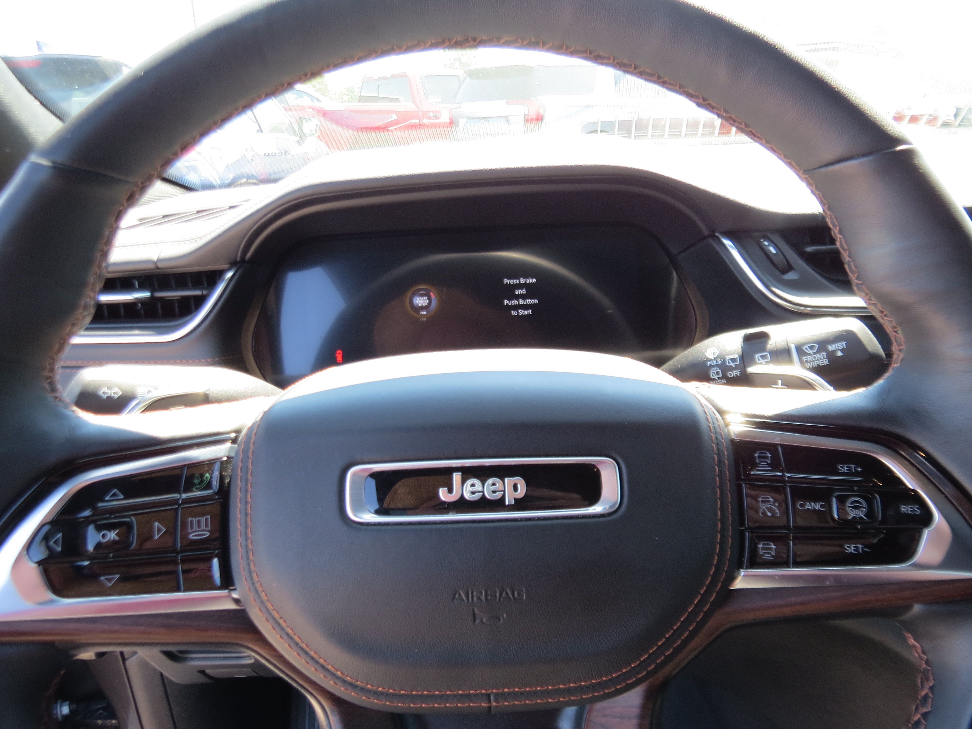 Used 2025 Jeep Grand Cherokee Summit AWD/4WD image 21
