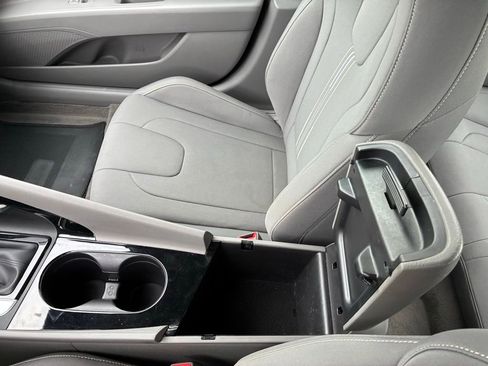 Used 2023 Hyundai Elantra SEL w/ Convenience Package image 31