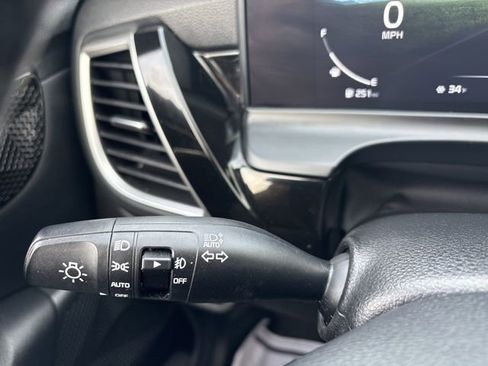 Used 2024 Kia Seltos S image 25