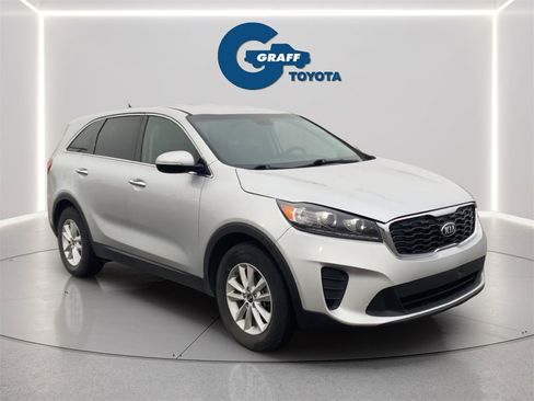 Used 2020 Kia Sorento LX image 8