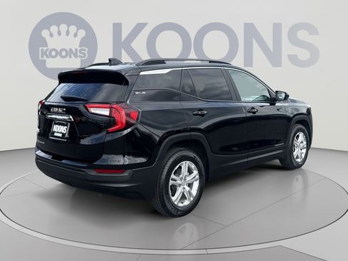 Used 2022 GMC Terrain SLE FWD image 11