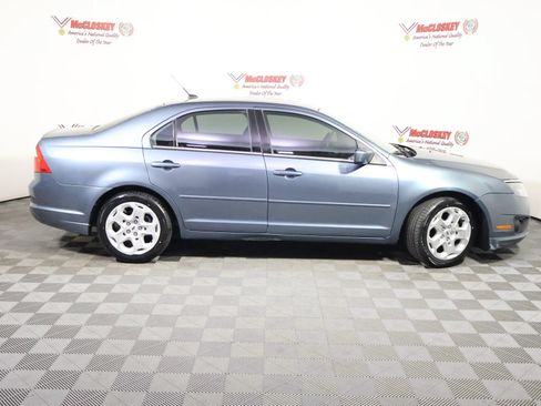 Used 2011 Ford Fusion SE FWD image 3
