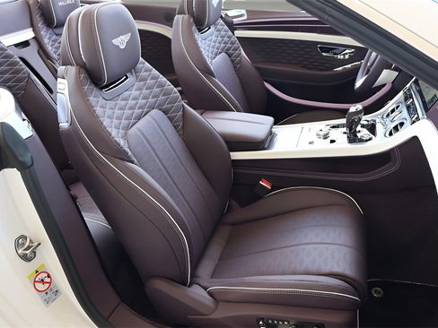 New 2025 Bentley Continental GT Speed image 22