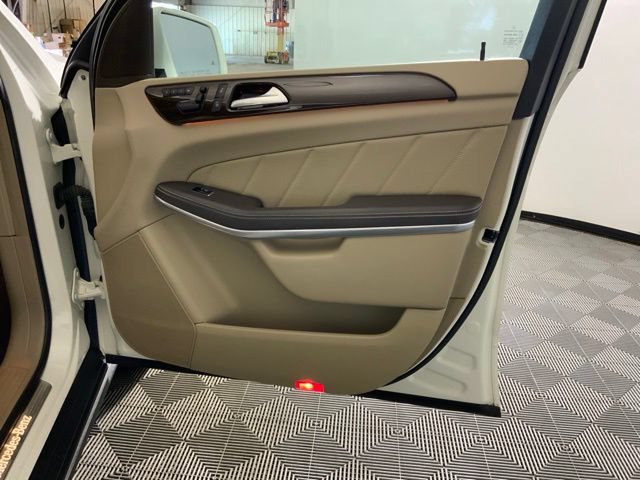 Used 2013 Mercedes-Benz GL 450 4MATIC image 28