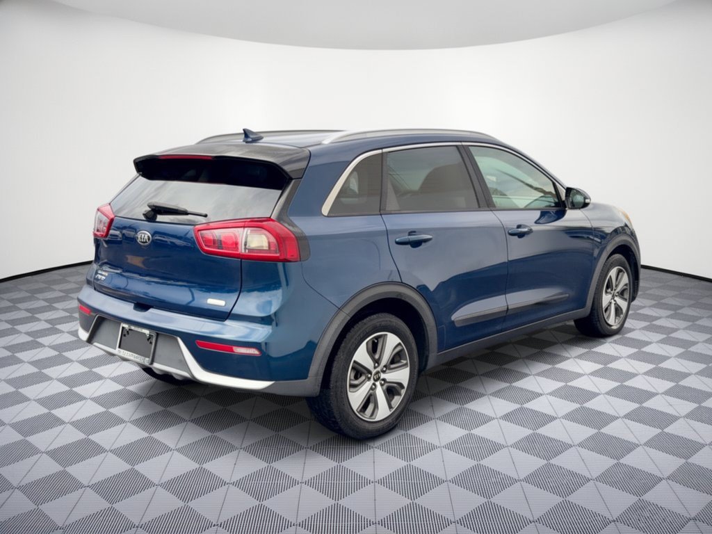 Used 2018 Kia Niro EX FWD image 9