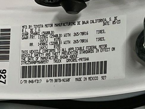 Used 2023 Toyota Tacoma TRD Off-Road image 30