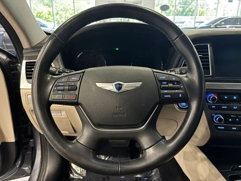 Used 2015 Hyundai Genesis 3.8 w/ Option Group 04 RWD image 29