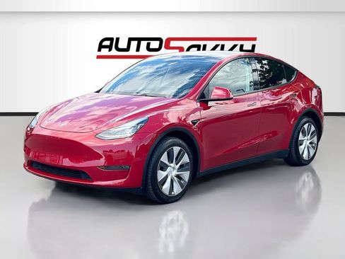 Used 2023 Tesla Model Y Long Range AWD/4WD image 3
