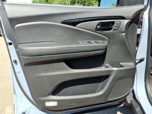 Used 2023 Honda Passport Elite image 13