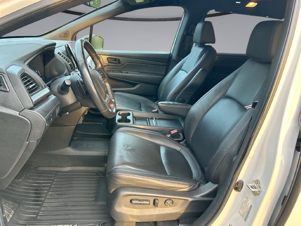 Used 2024 Honda Odyssey Sport image 11