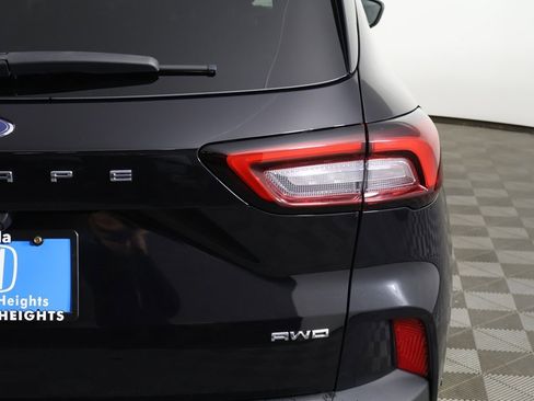 Used 2023 Ford Escape Platinum w/ Premium Technology Package image 16