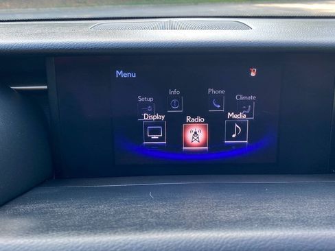 Used 2016 Lexus IS 200t RWD image 27