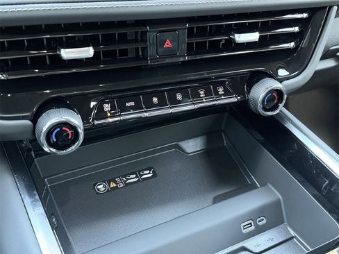 New 2025 Chevrolet Tahoe Premier image 17