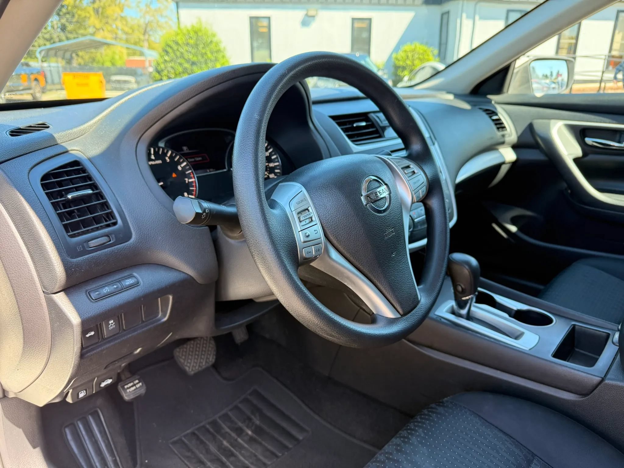 Used 2017 Nissan Altima 2.5 S w/ Power Driver Seat Package FWD image 12