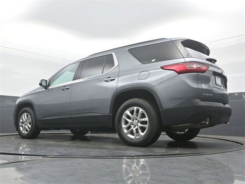 Used 2020 Chevrolet Traverse LT w/ Driver Confidence II Package image 50