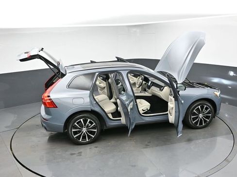 Used 2023 Volvo XC60 B5 Plus w/ Climate Package image 47