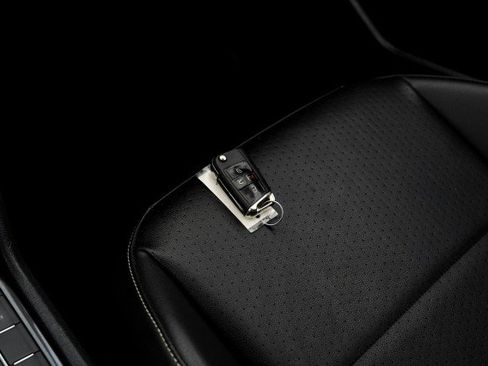 Used 2021 Volkswagen Tiguan SE R-Line image 62